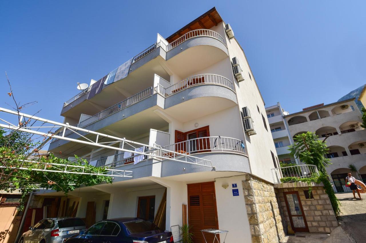 Apartmani Mate Makarska Exterior foto